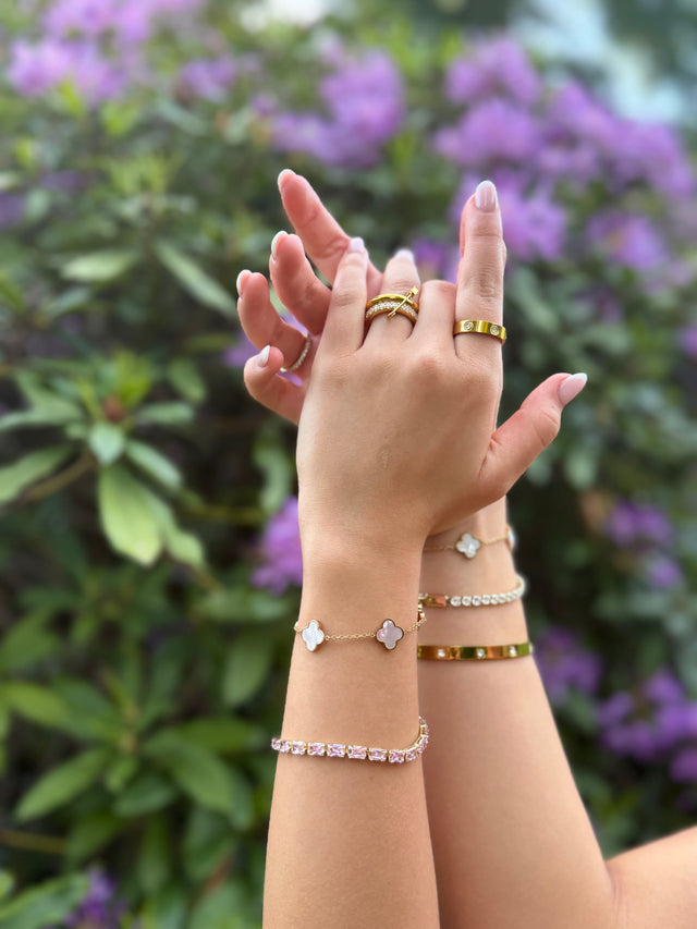 Armbänder