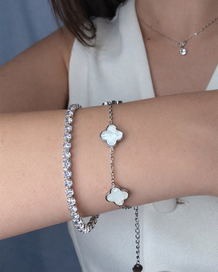 Pearlwhite Clover Armband