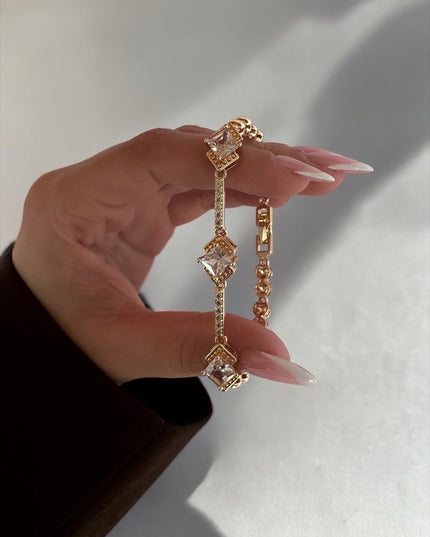 Triple Crystal Armband