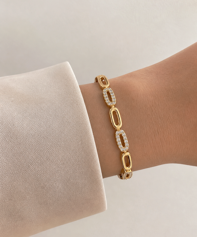 Livia Oval Armband