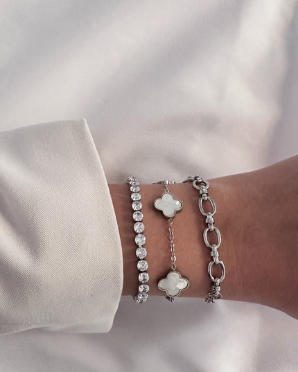 Pearlwhite Clover Armband