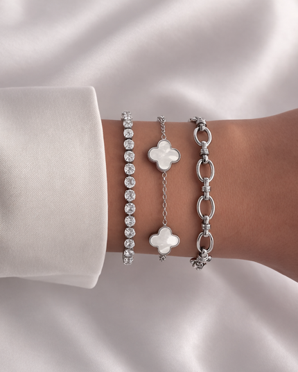 Pearlwhite Clover Armband