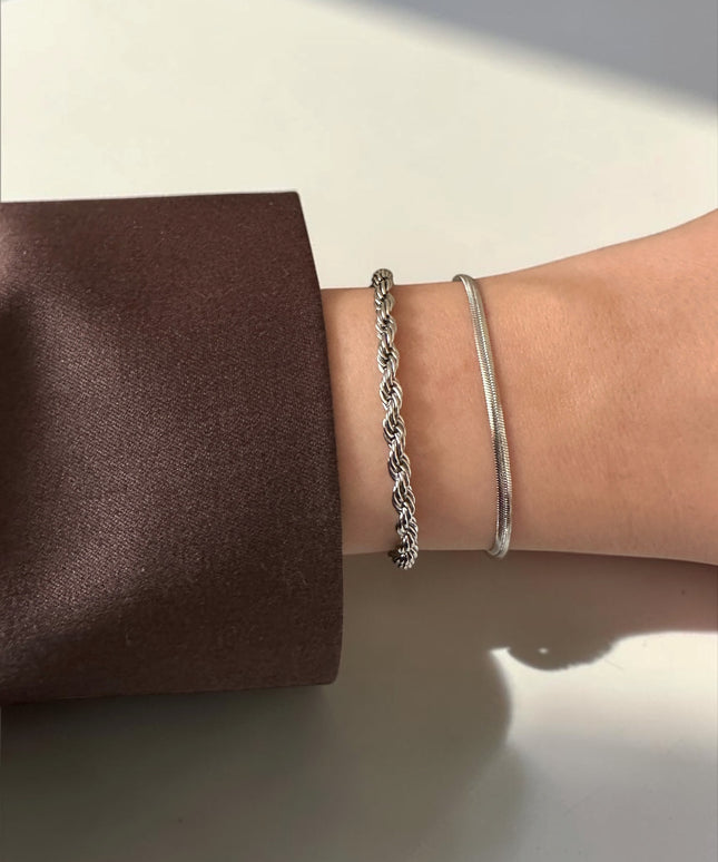 Fine Sleek Armband