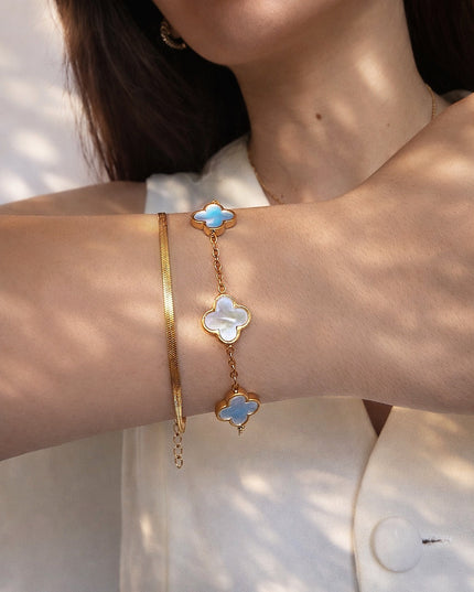 Clover Sky Armband
