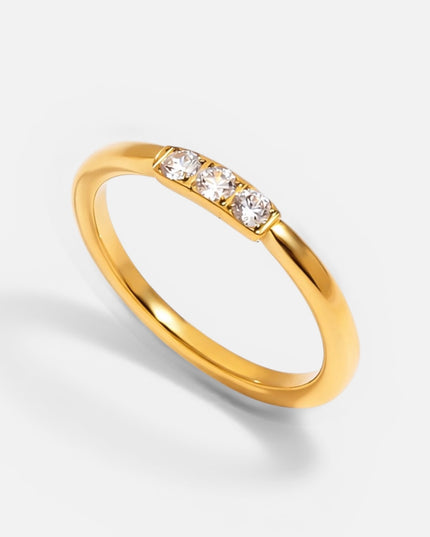 Luxe Three Point Ring