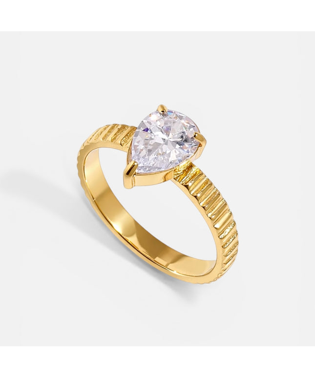 Luxe Heart Ring