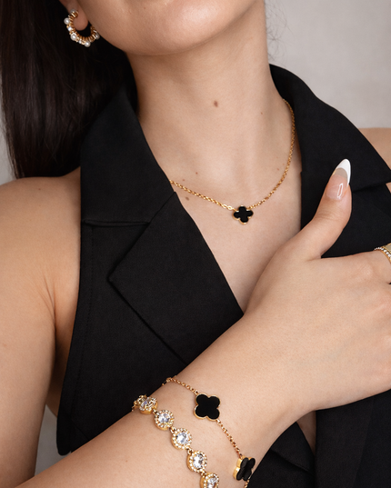 Clover Noir Armband