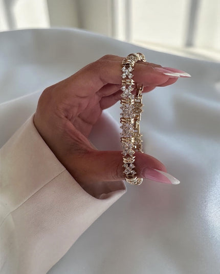 Crystal Cross Armband