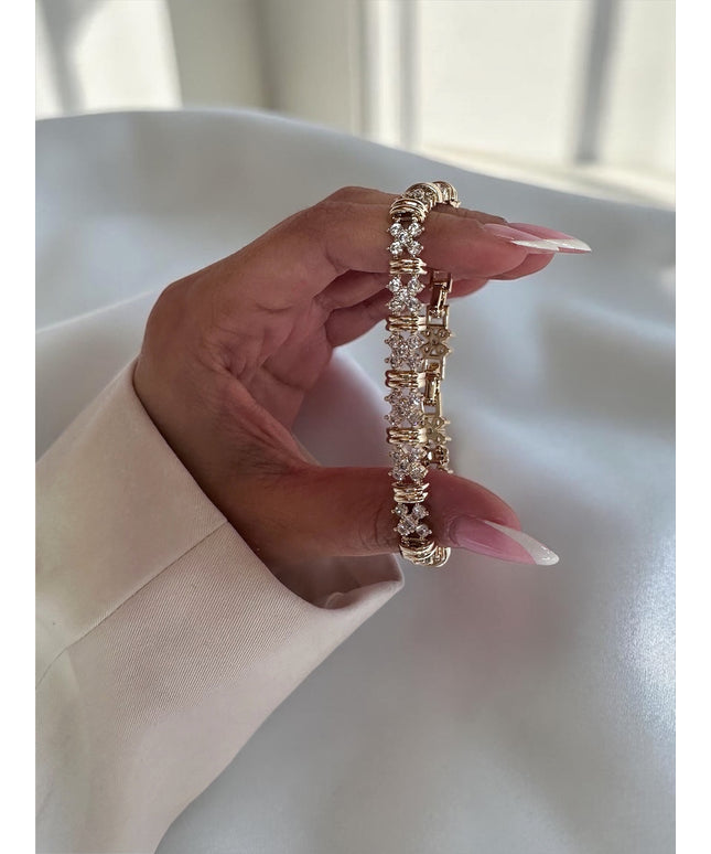 Crystal Cross Armband