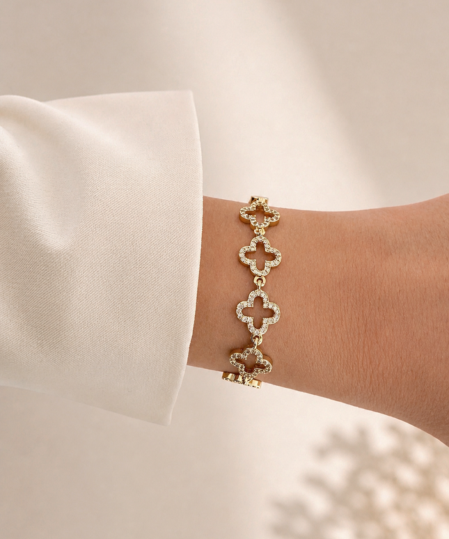 Clover Outline Armband