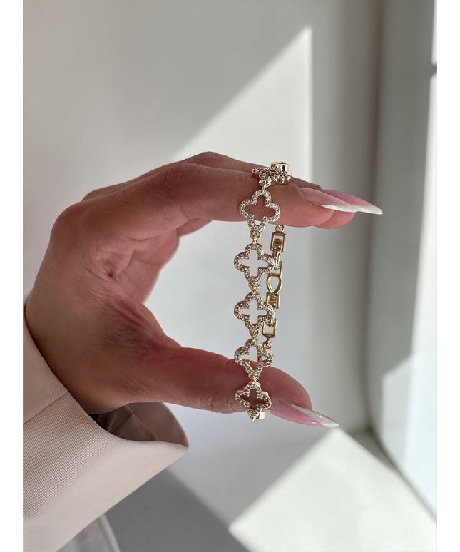 Clover Outline Armband