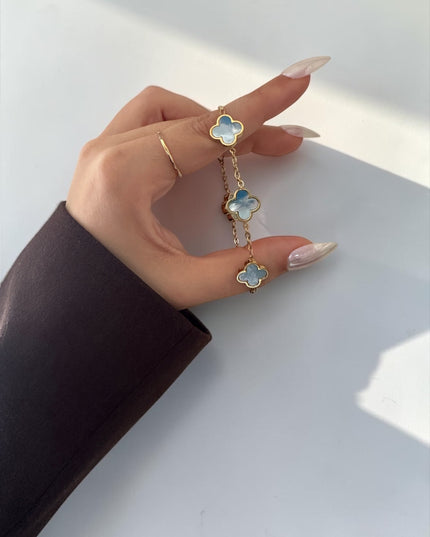 Clover Sky Armband