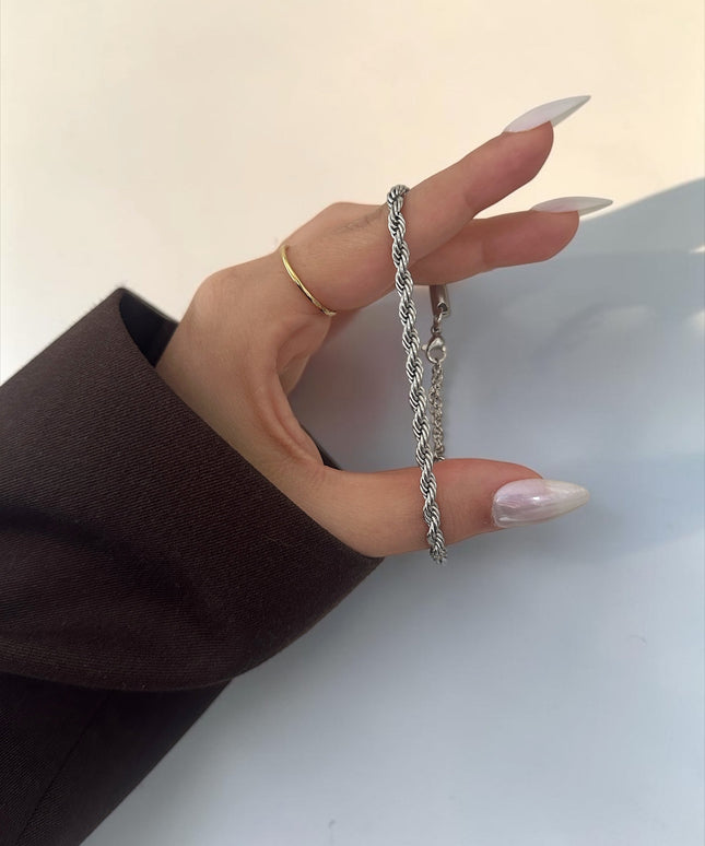Twisted Armband