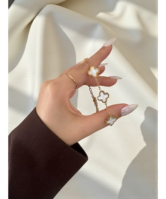 Cream Clover Armband
